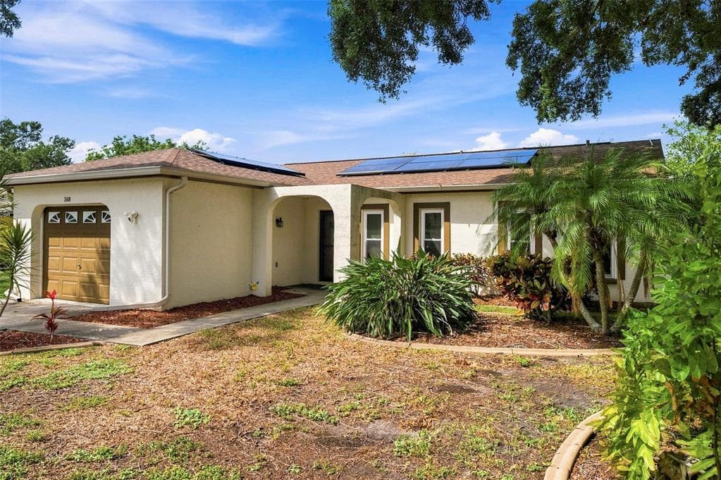 2460 BEACON GROVES BOULEVARD photo 3