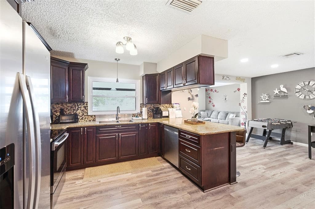 2460 BEACON GROVES BOULEVARD photo 20