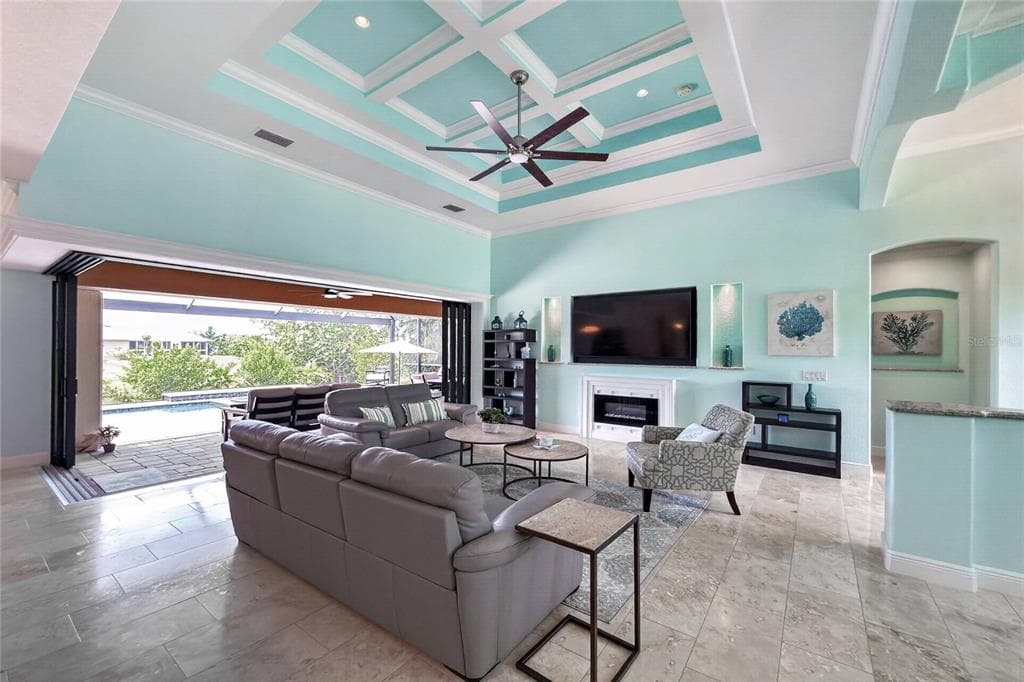 4 WHITE MARSH LANE photo 12