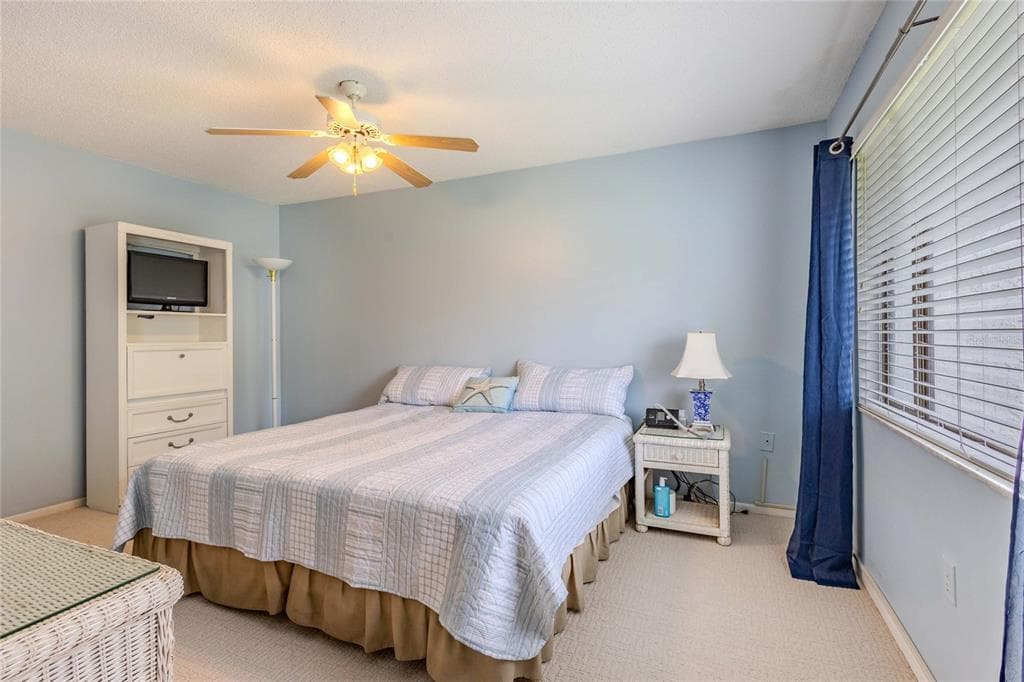 1640 STICKNEY POINT ROAD 201 photo 24