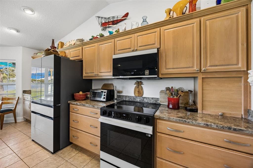 107 EAGLES NEST LANE photo 25
