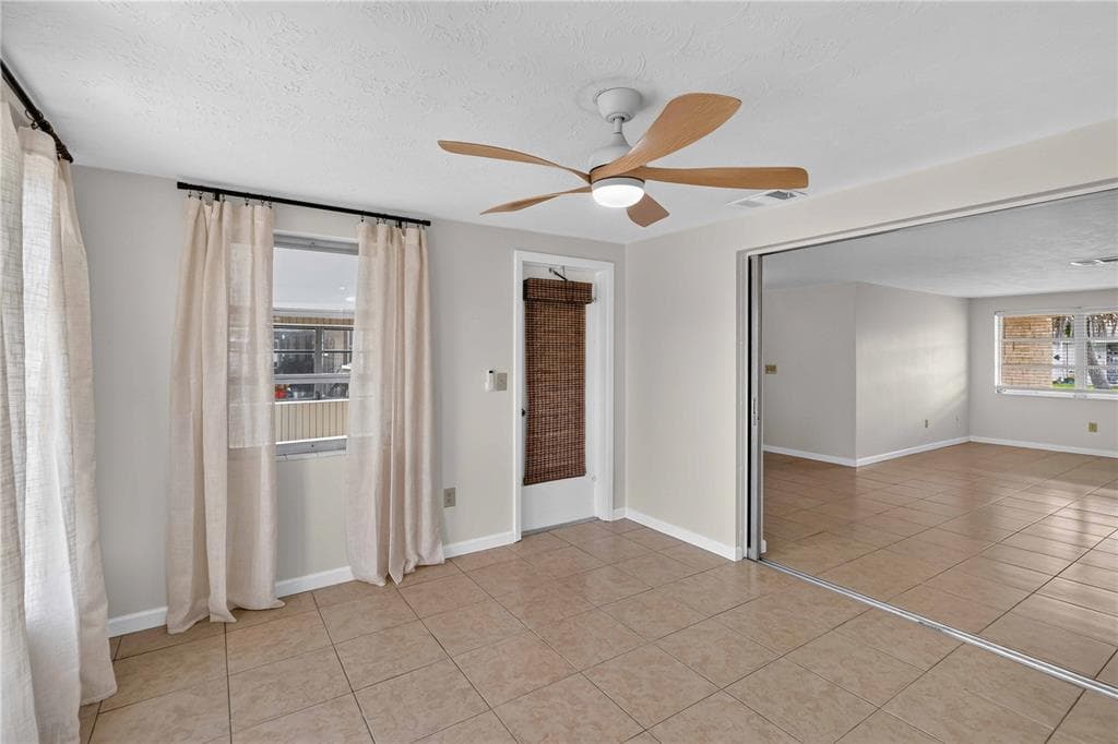 2044 PAMELA DRIVE photo 16