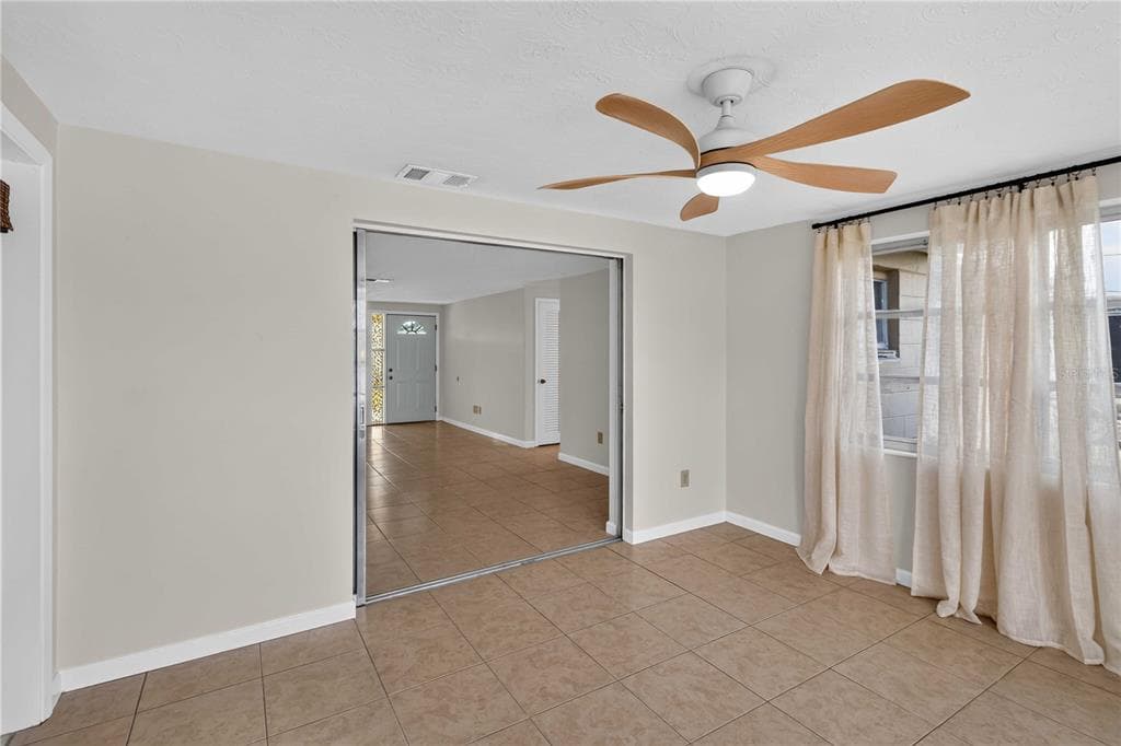 2044 PAMELA DRIVE photo 15