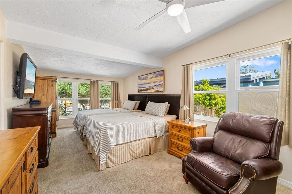 302 BRYN MAWR ISLAND photo 23