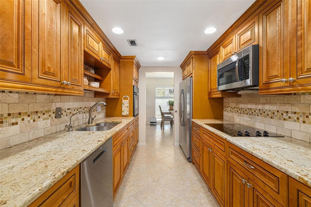 302 BRYN MAWR ISLAND photo 13