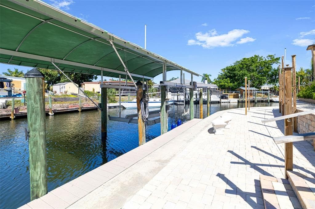 302 BRYN MAWR ISLAND photo 3