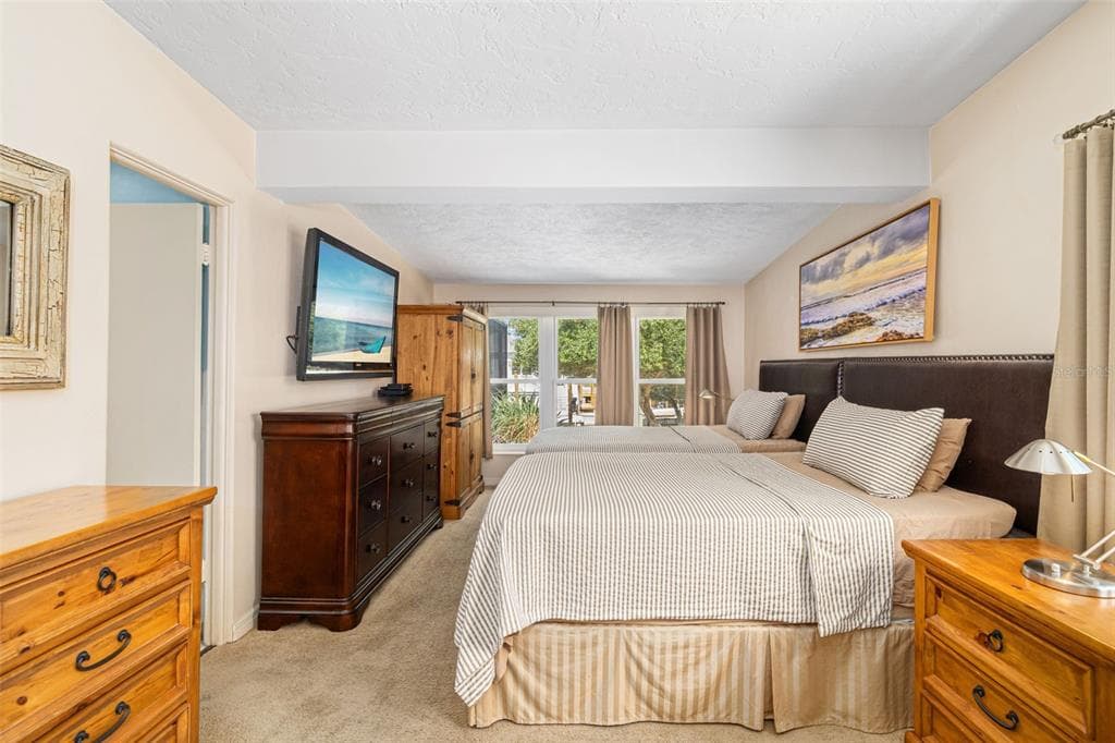 302 BRYN MAWR ISLAND photo 24