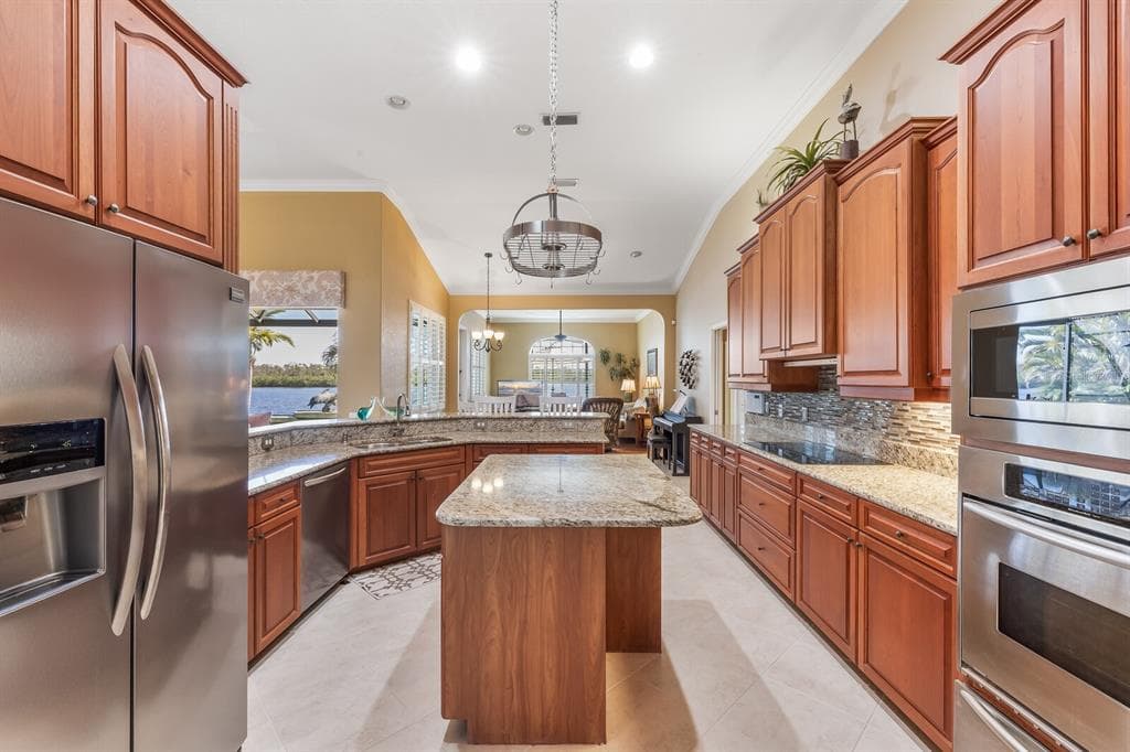 390 CORAL CREEK DRIVE photo 13