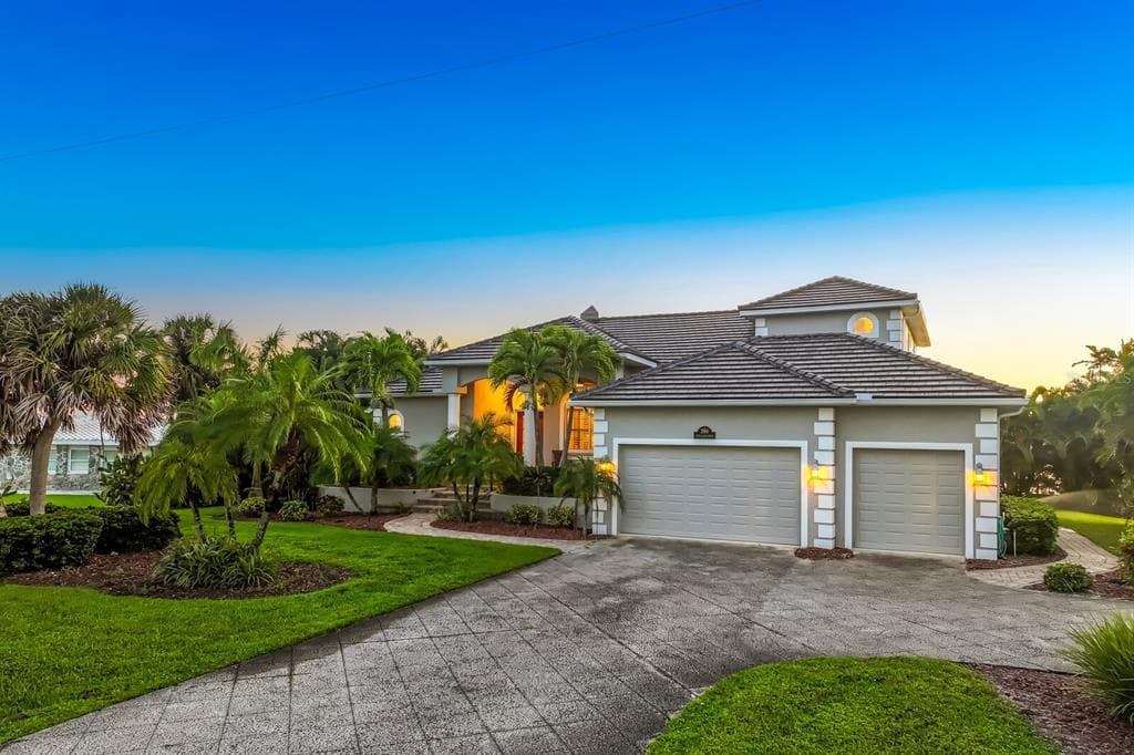 390 CORAL CREEK DRIVE photo 9