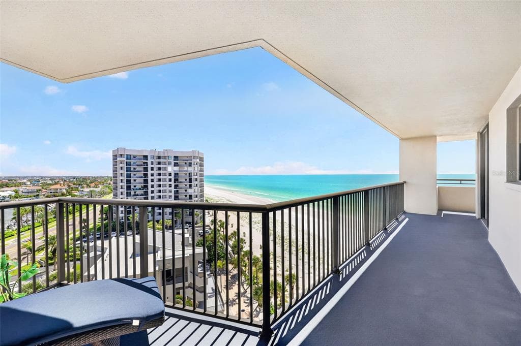 1600 GULF BOULEVARD 911 photo 1