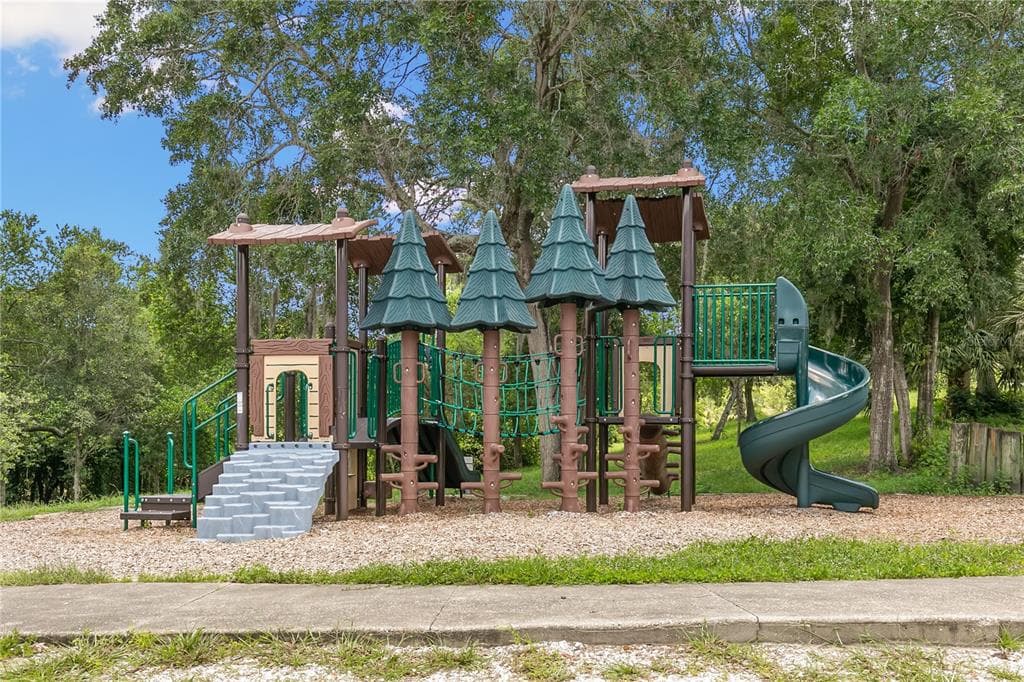 1435 WEGMANN DRIVE photo 25