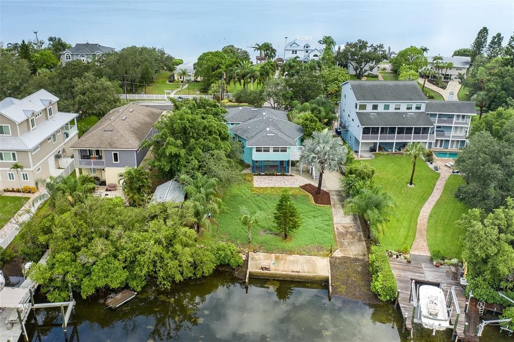 2030 GULFVIEW DRIVE photo 3