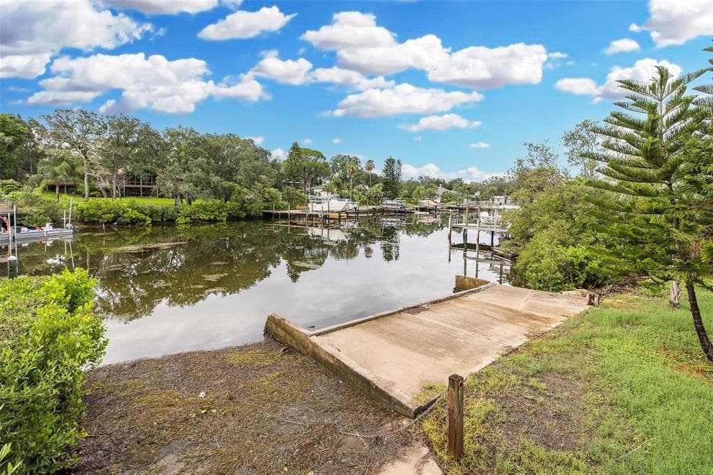 2030 GULFVIEW DRIVE photo 5