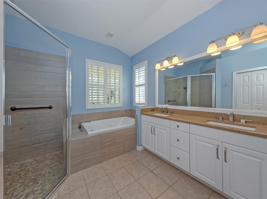 129 TREVISO COURT photo 19