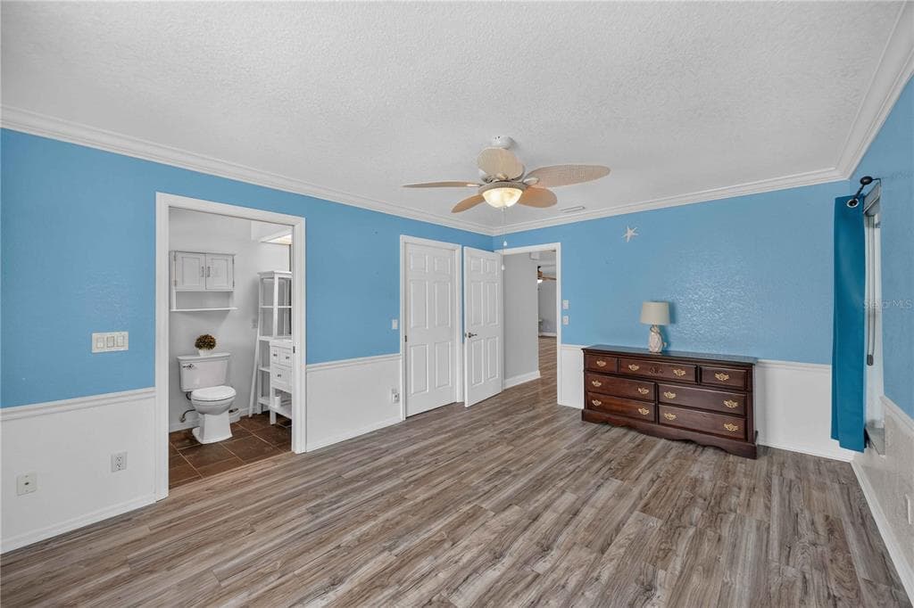 310 STRASBURG DRIVE photo 14
