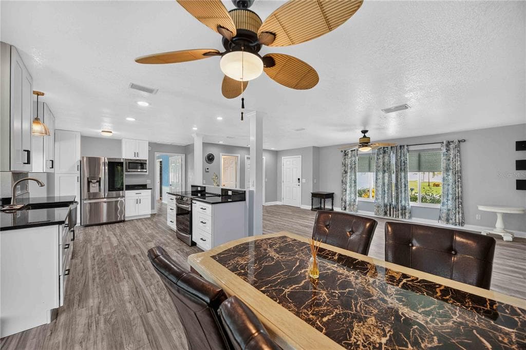310 STRASBURG DRIVE photo 8