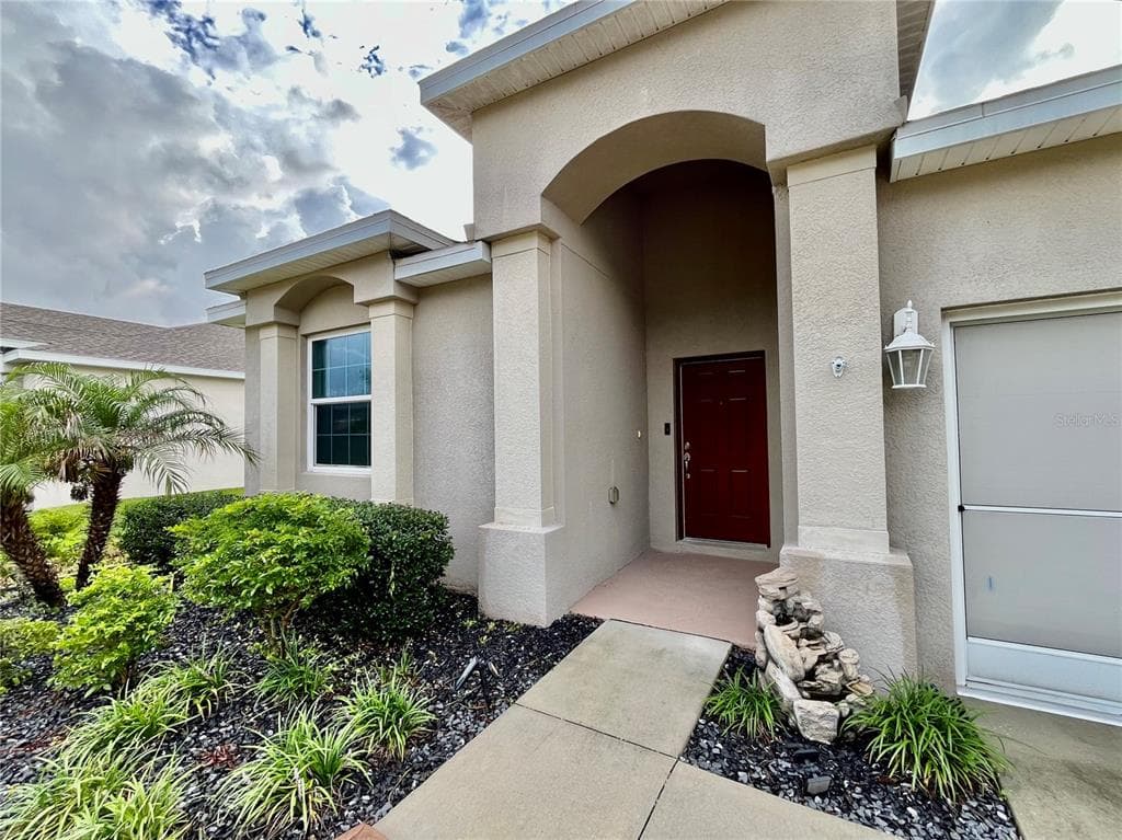 13554 MARILYN COURT photo 2
