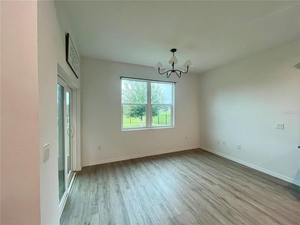 13554 MARILYN COURT photo 16