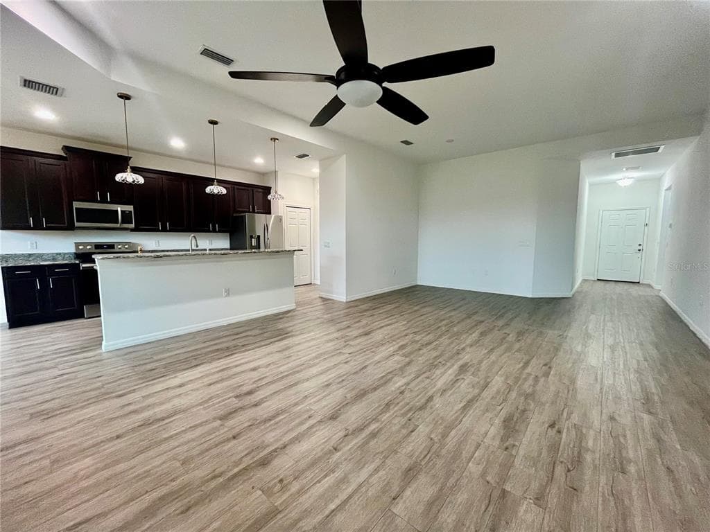 13554 MARILYN COURT photo 5