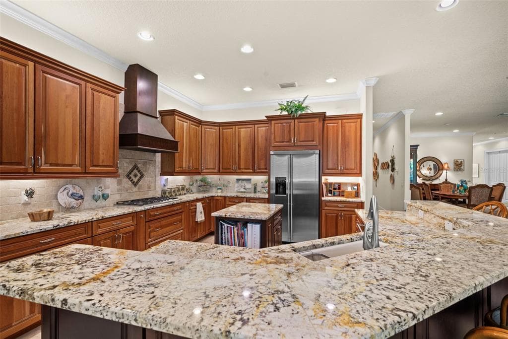 2622 GRAND LAKESIDE DRIVE photo 20