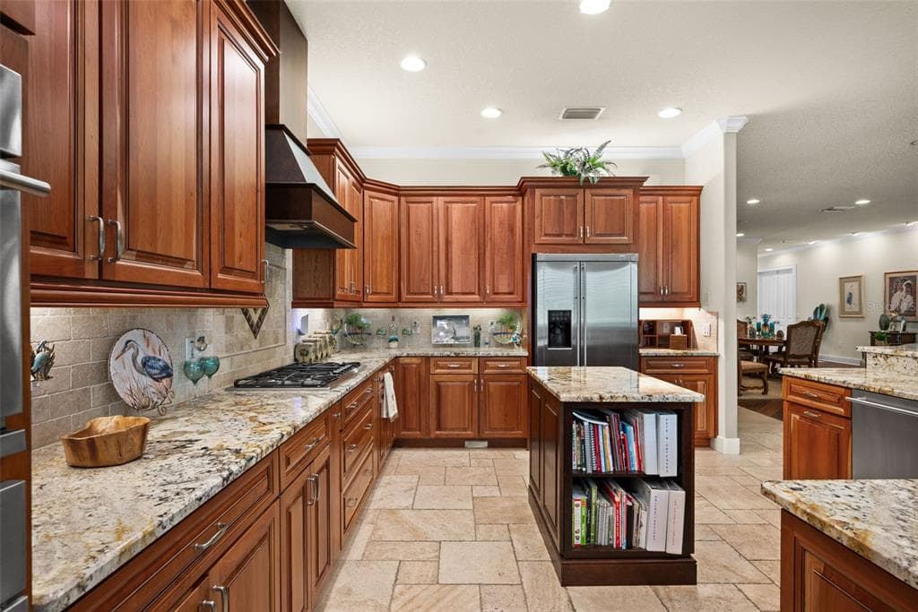 2622 GRAND LAKESIDE DRIVE photo 21