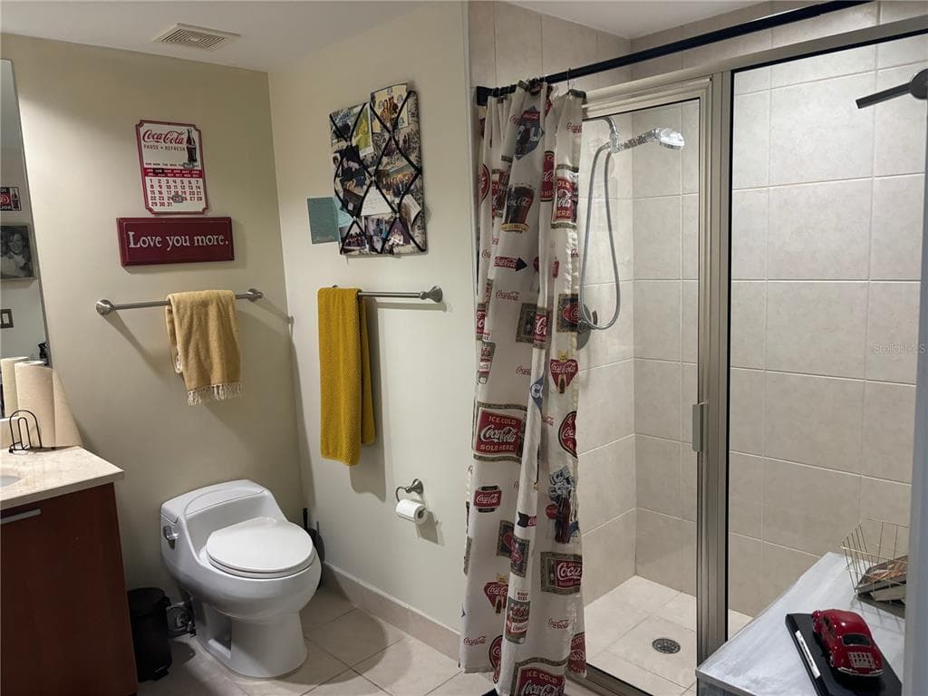 241 RIVERSIDE DRIVE 2308 photo 13