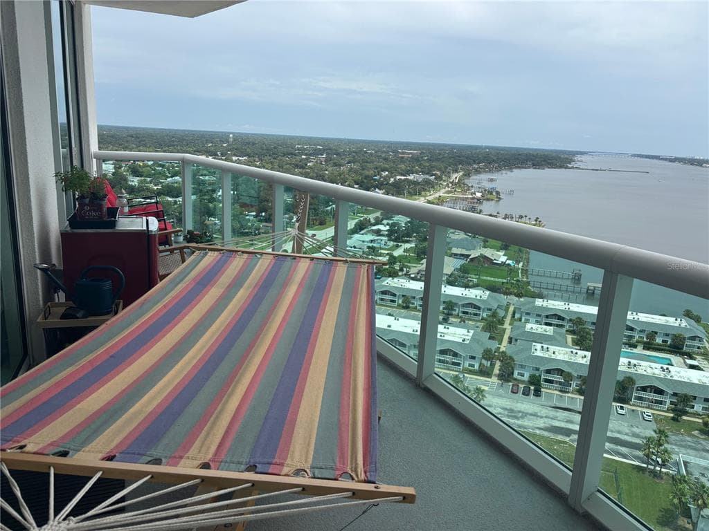 241 RIVERSIDE DRIVE 2308 photo 8