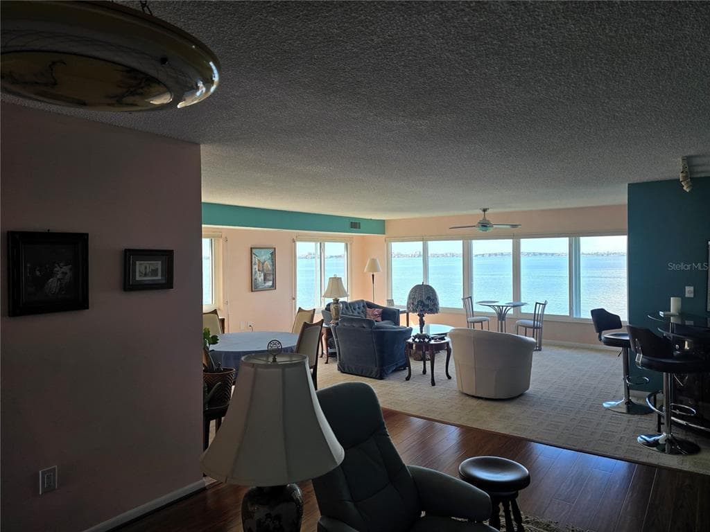 5980 SHORE BOULEVARD S 501 photo 3