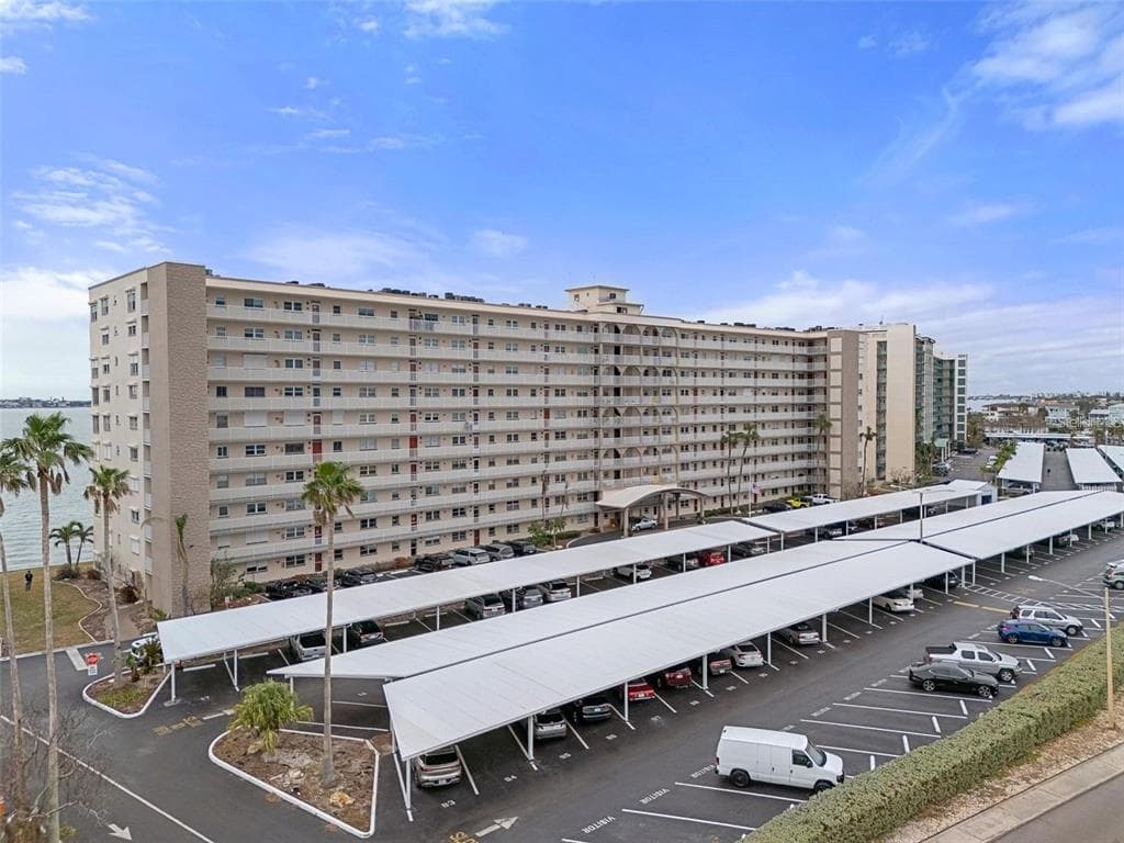 5980 SHORE BOULEVARD S 501 photo 1