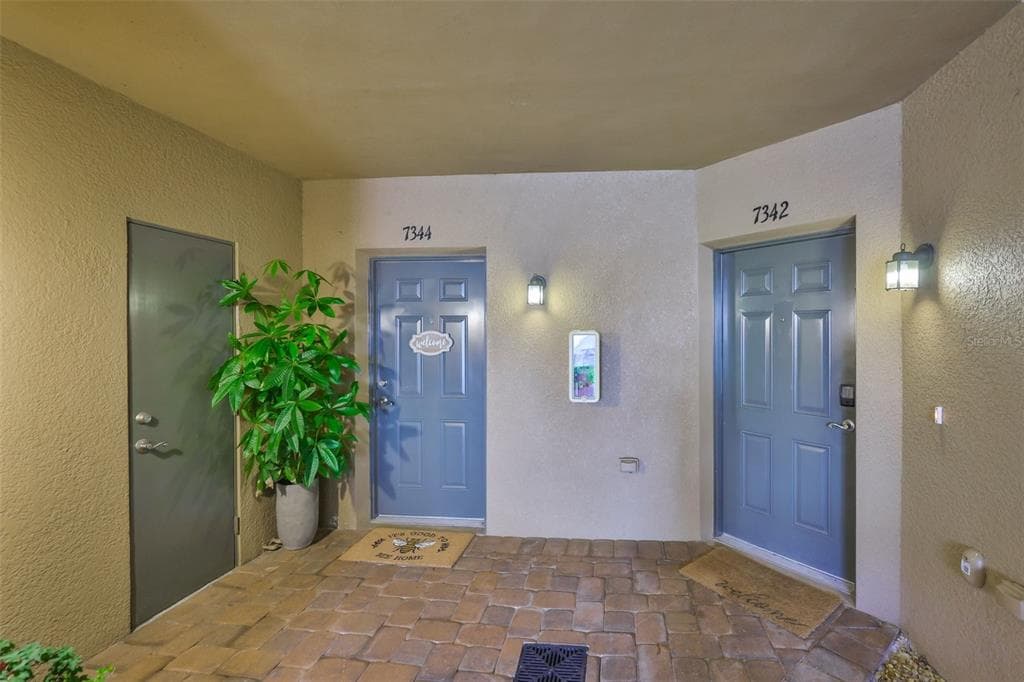 7344 SKYBIRD ROAD photo 3