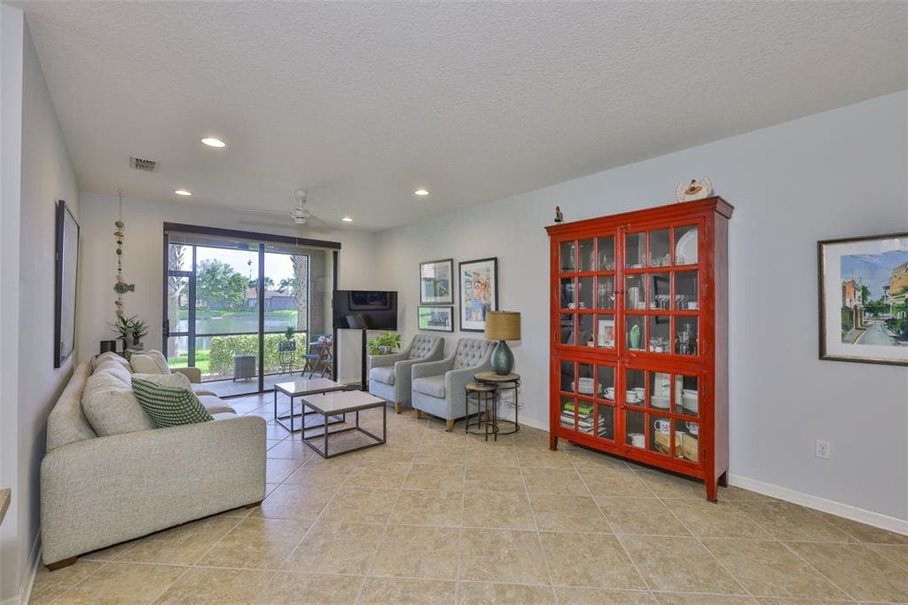 7344 SKYBIRD ROAD photo 4
