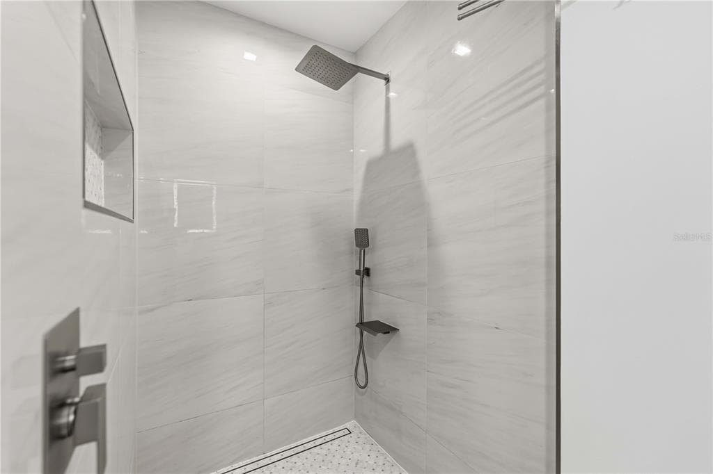 4756 OAK HILL DRIVE 16 photo 17