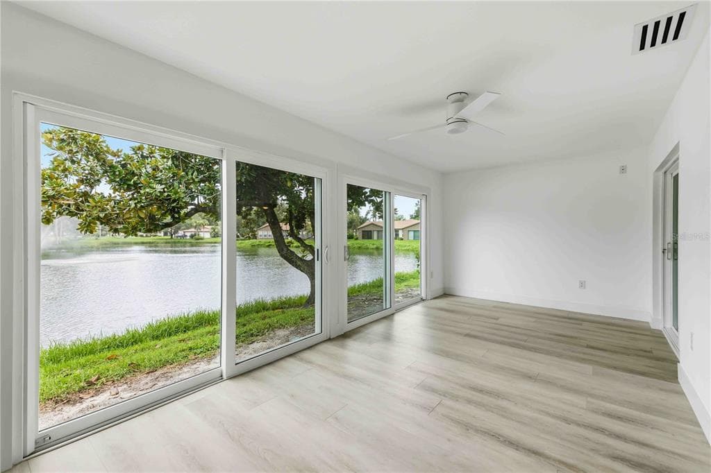 4756 OAK HILL DRIVE 16 photo 10