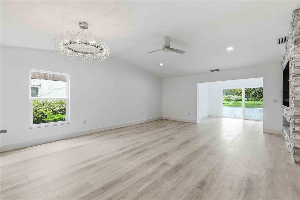 4756 OAK HILL DRIVE 16 photo 8