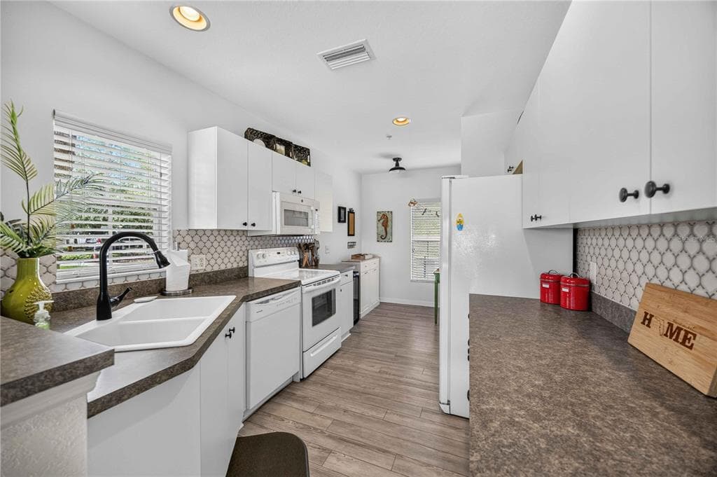 2160 HERON LAKE DRIVE 108 photo 19