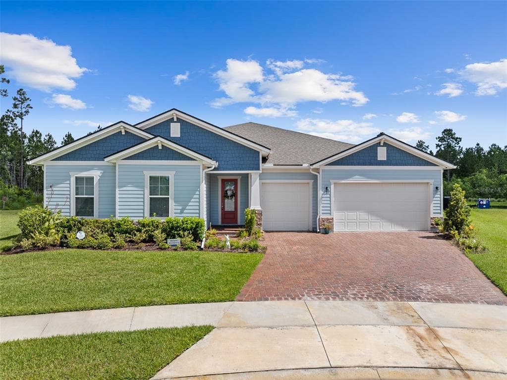 83 REVERIE DRIVE N photo 2