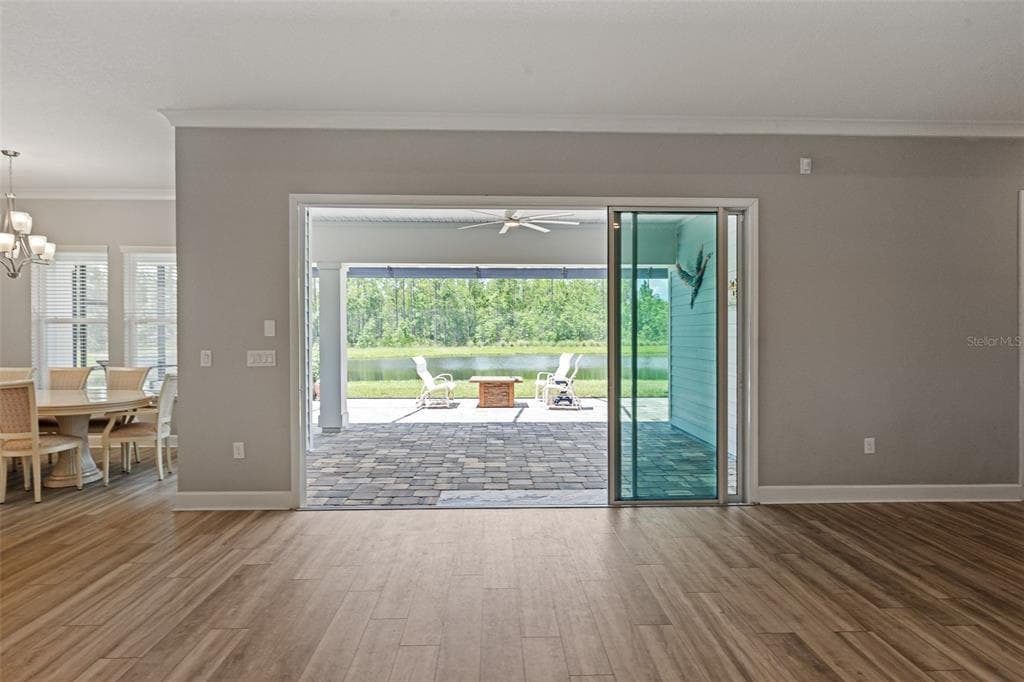 83 REVERIE DRIVE N photo 12