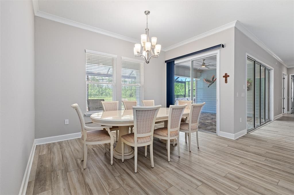 83 REVERIE DRIVE N photo 22