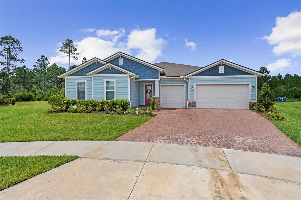 83 REVERIE DRIVE N photo 3