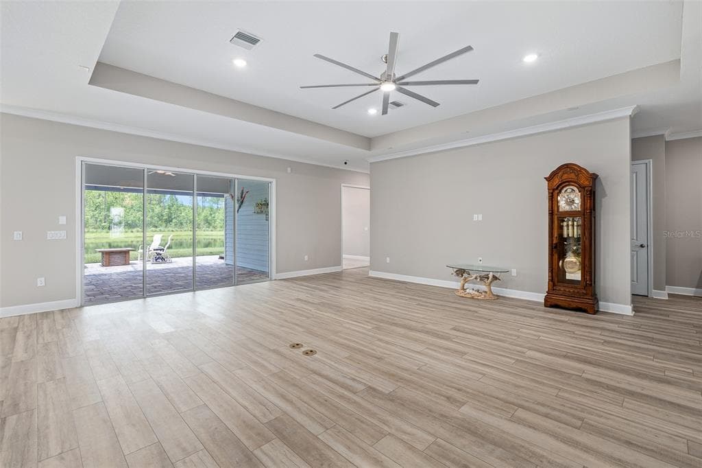 83 REVERIE DRIVE N photo 15