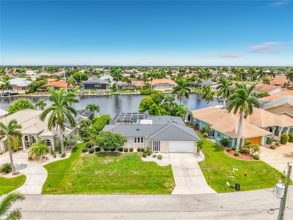 1438 SEA FAN DRIVE photo 2
