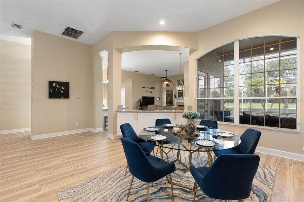 10 N VILLAGE PARKWAY photo 13