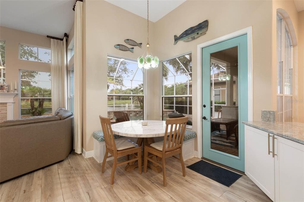 10 N VILLAGE PARKWAY photo 24