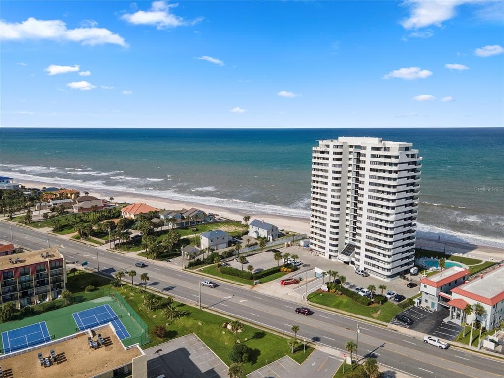 1420 N ATLANTIC AVENUE 703 photo 9