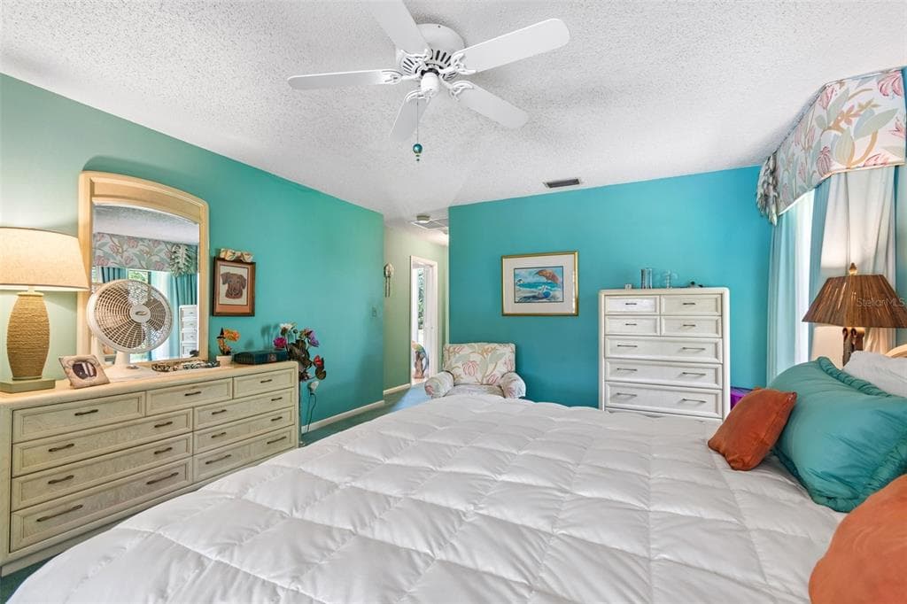 2364 VIOLET PL photo 25