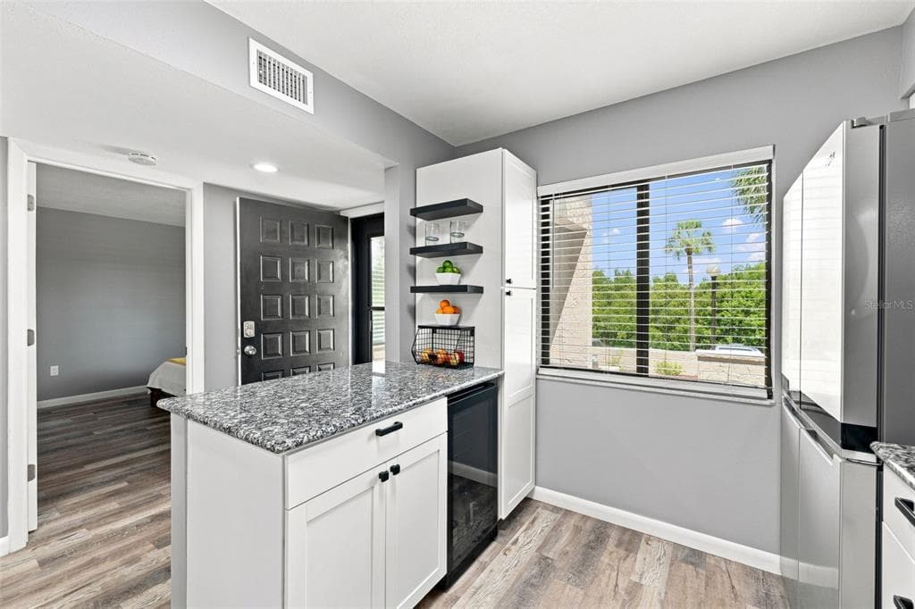 1805 MARINER DRIVE 53 photo 12
