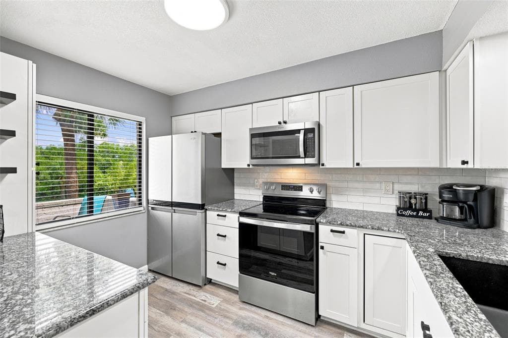 1805 MARINER DRIVE 53 photo 11