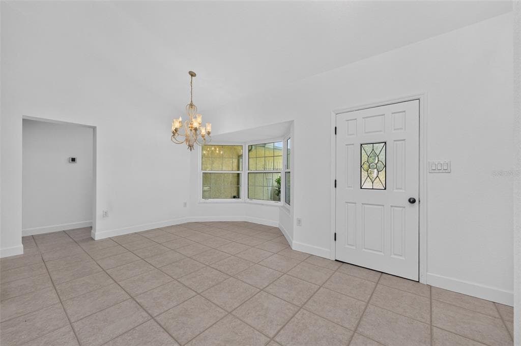 200 S OXFORD DRIVE photo 12