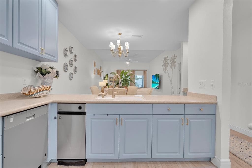 4104 128TH STREET W 702 photo 10