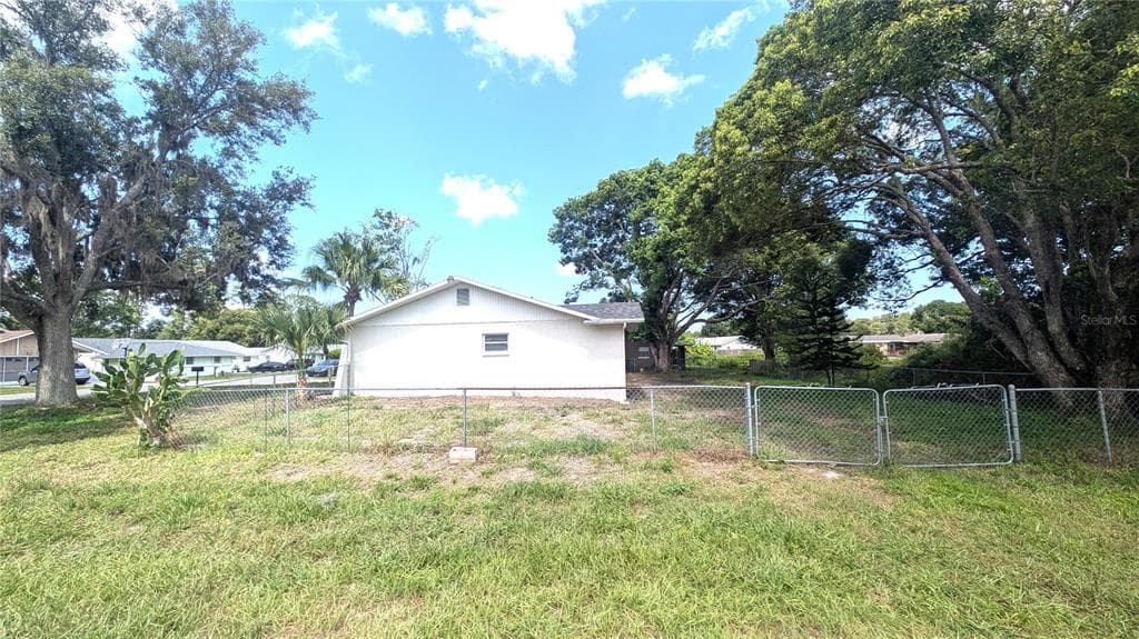 7949 KNIGHT DRIVE photo 3